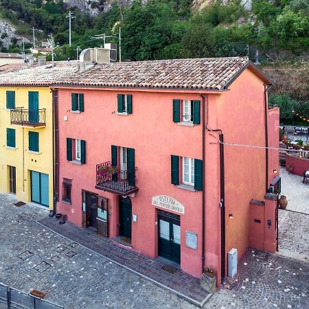 La Locanda Del Povero Diavolo Bed & Breakfast Torriana Exterior photo