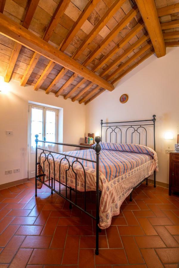 La Locanda Del Povero Diavolo Bed & Breakfast Torriana Exterior photo